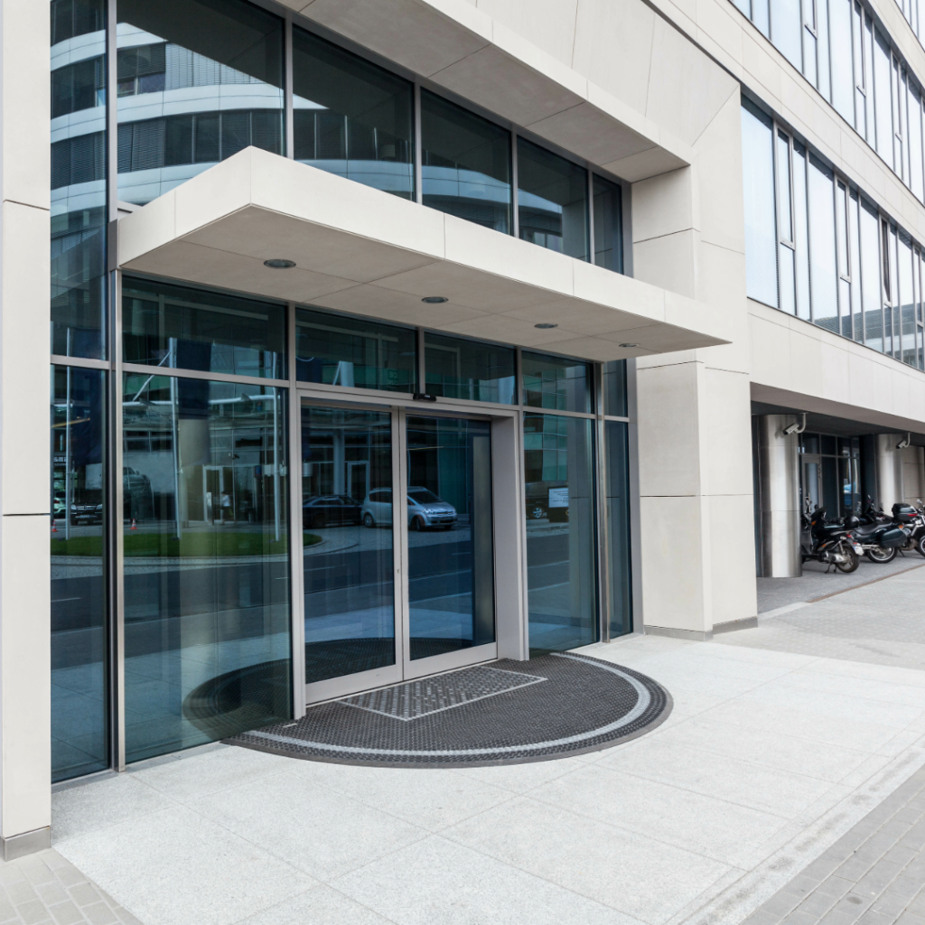 Automatic doors – why invest in automatic doors for commercial buildings